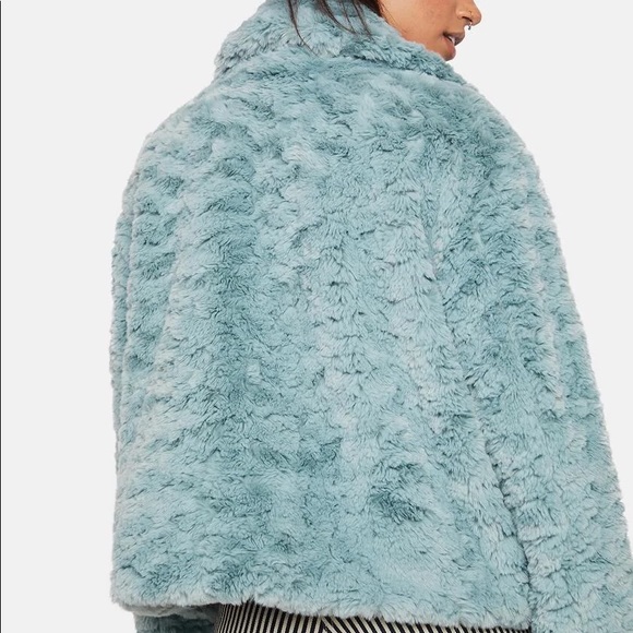 UPDATE NWT Noize Outerwear / Dolls Kill Serena Short Length Faux Fur Coat - Picture 2 of 7